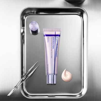Centellian24 Expert Madeca Cream Active Renew PDRN on a surgical metallic tray