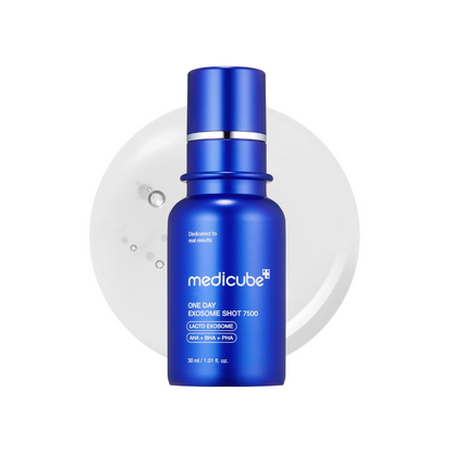 Medicube One Day Exosome Shot Pore Ampoule 7500 on a white background