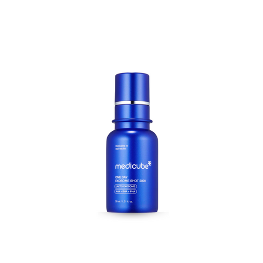Medicube One Day Exosome Shot Pore Ampoule 2000 with Medicube branding on a white background