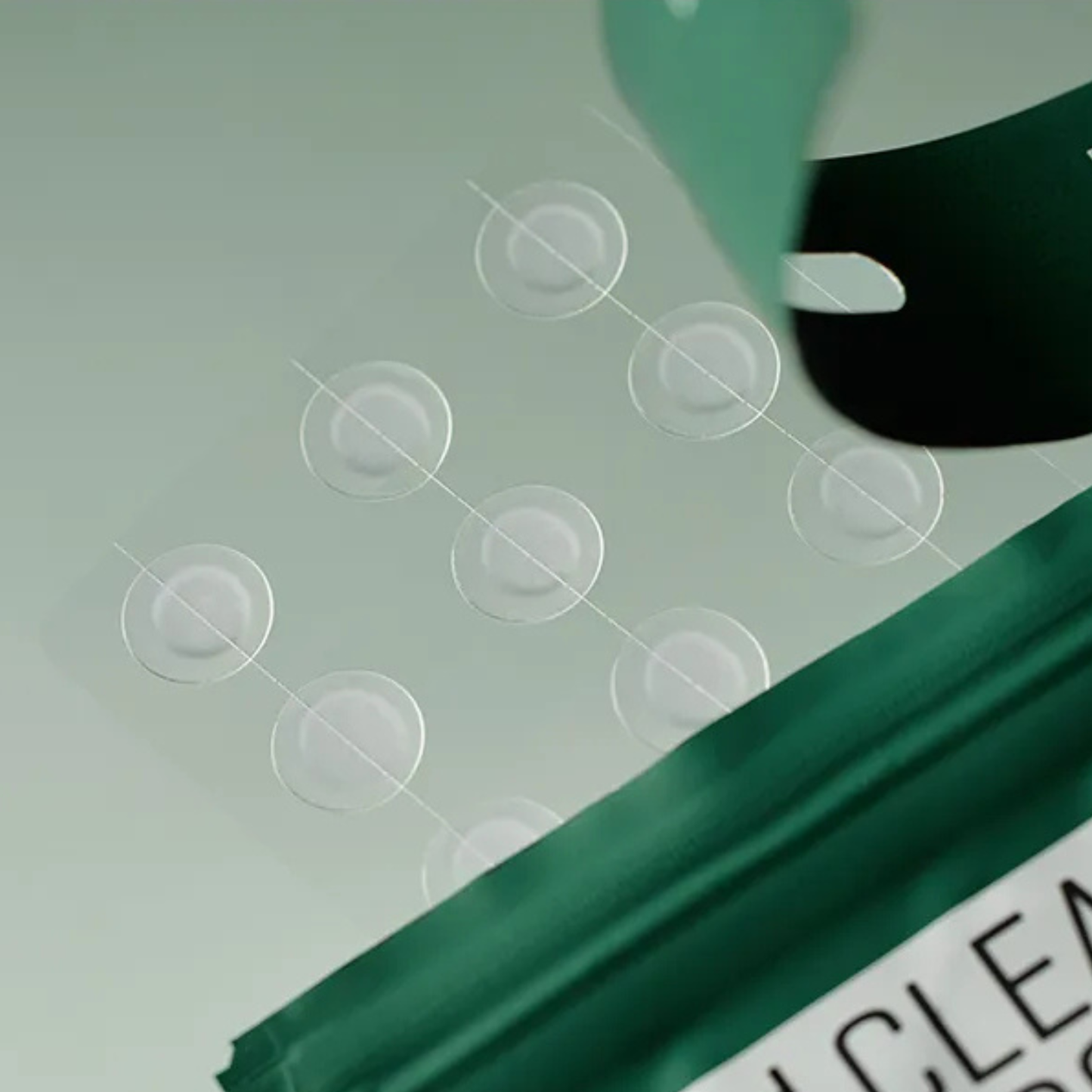 SOME BY MI 30 Day Miracle Clear Spot Patch close up