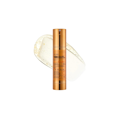 VT Cosmetics Vita-light Reedle Shot 100 with a serum and encapsulated vita-capsules on a white background